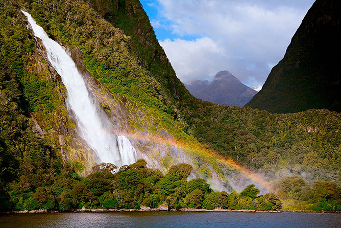 Lady Bowen Falls, Milford Sound New Zealand